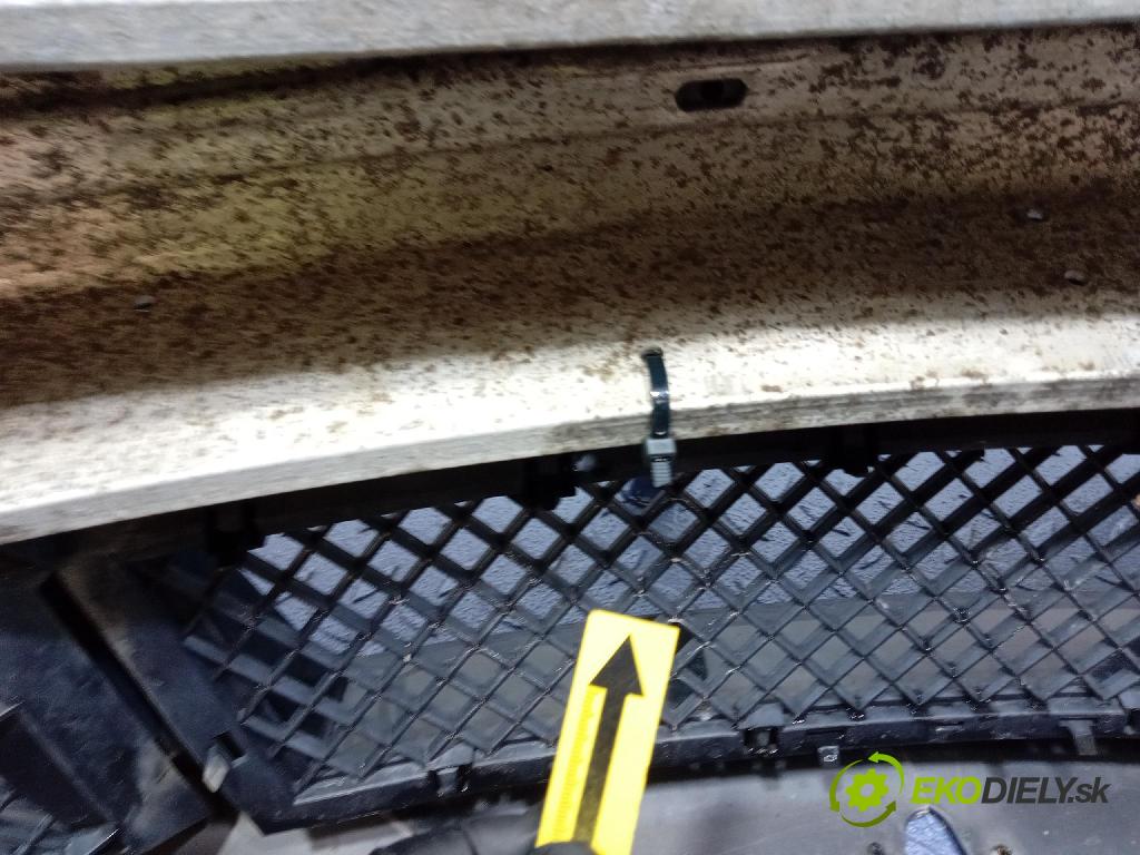 Bmw Seria 3 2003 nárazník Predné 7893605