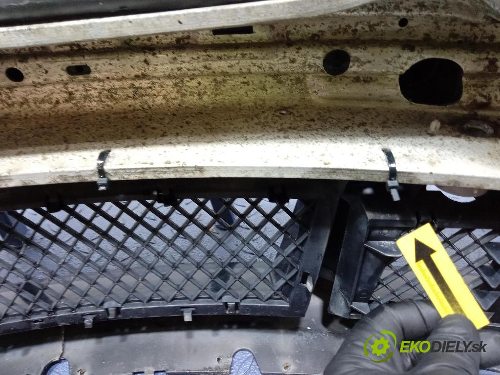 Bmw Seria 3 2003 nárazník Predné 7893605