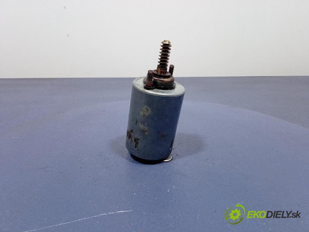 Bmw Seria 3 2003 Aktuátor: 7509295