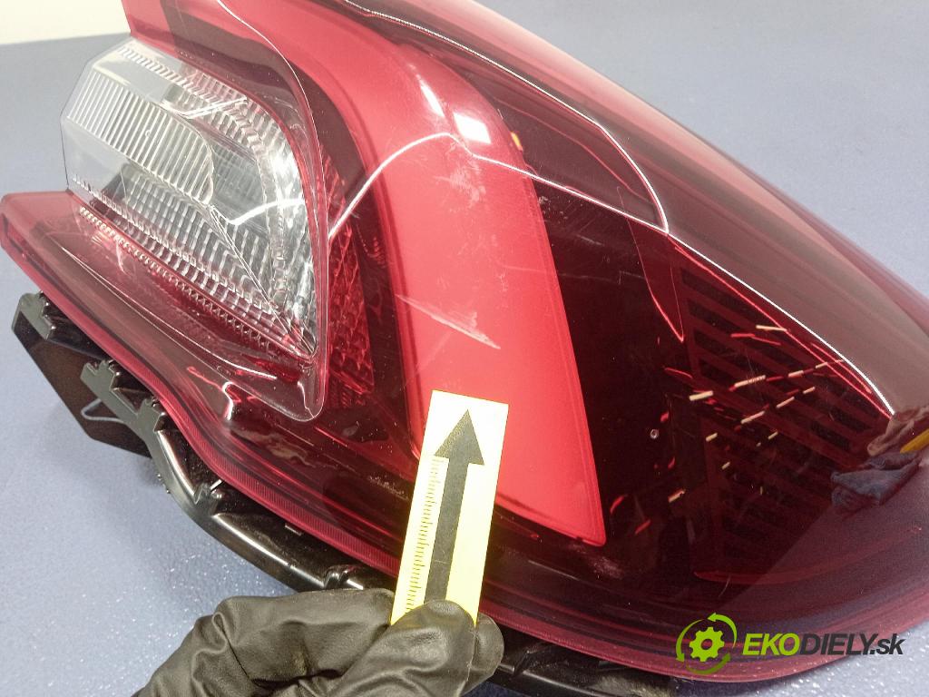 Ford Kuga 0 svetlo / reflektor zad Prava: Vonkajsia: PV4B-13404-AE