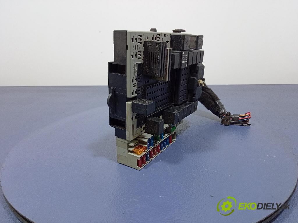 Volvo V70 2000 skrinka Poistky: 9401802