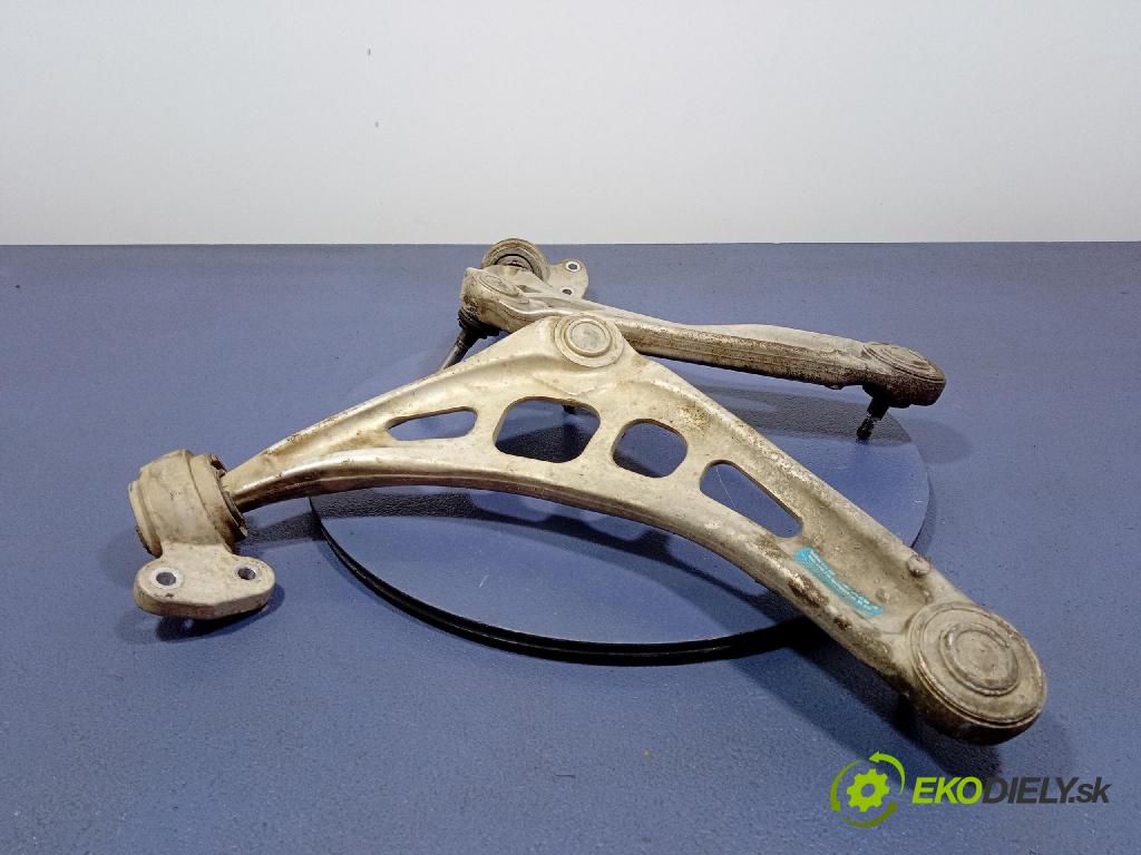 Bmw Seria 3 2003 Predné Vľavo: 2282121