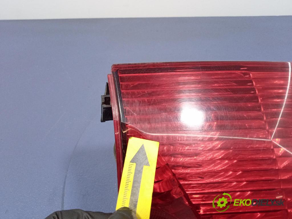 Volvo V70 2000 svetlo / reflektor zad ľavá Vonkajsia: 9154497