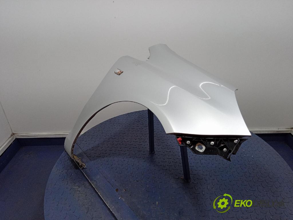 Opel Corsa 2007 blatník Predné v pravo: