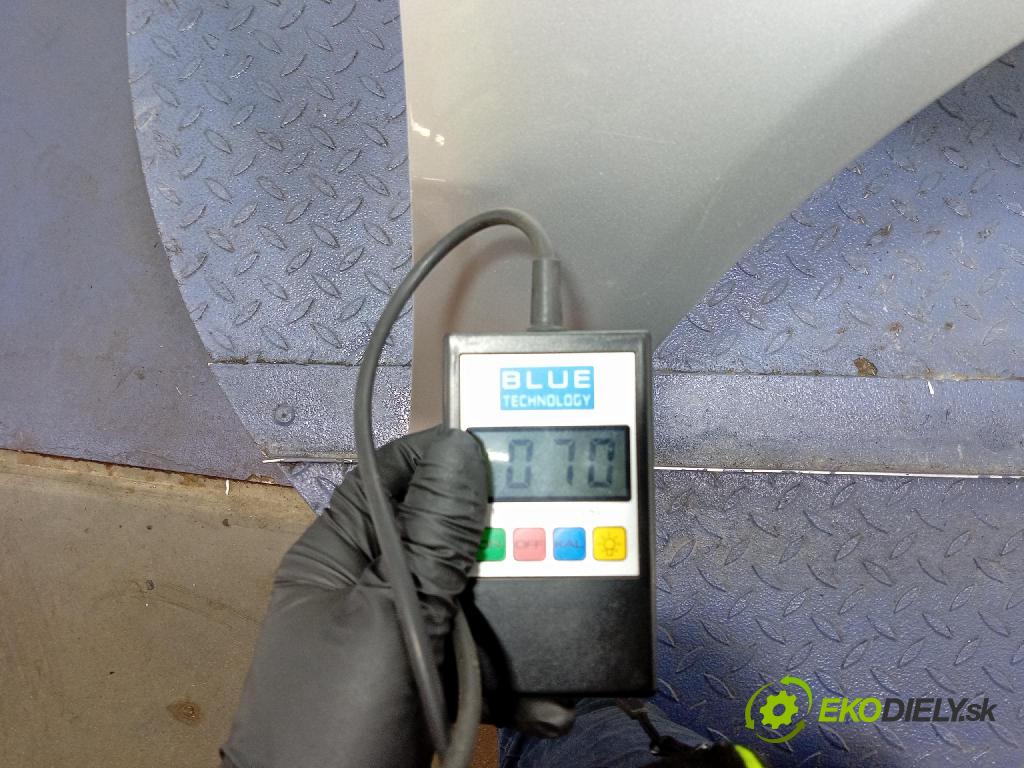 Opel Corsa 2007 blatník Predné v pravo: