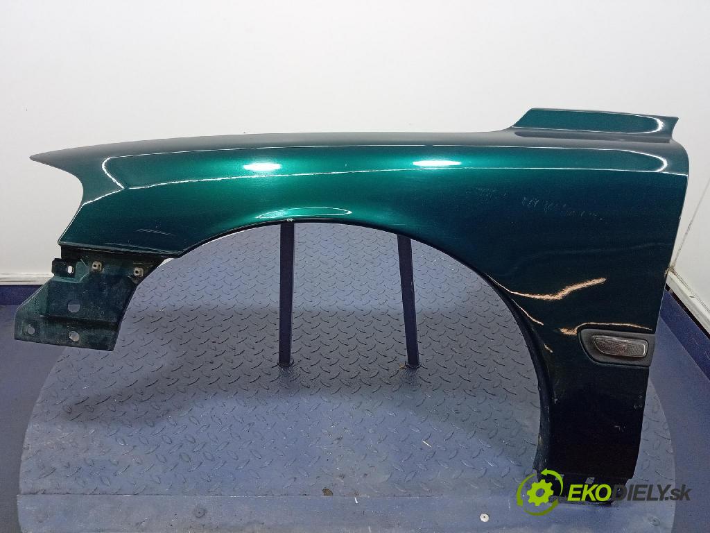 Volvo V70 2000 blatník Predné Vľavo: