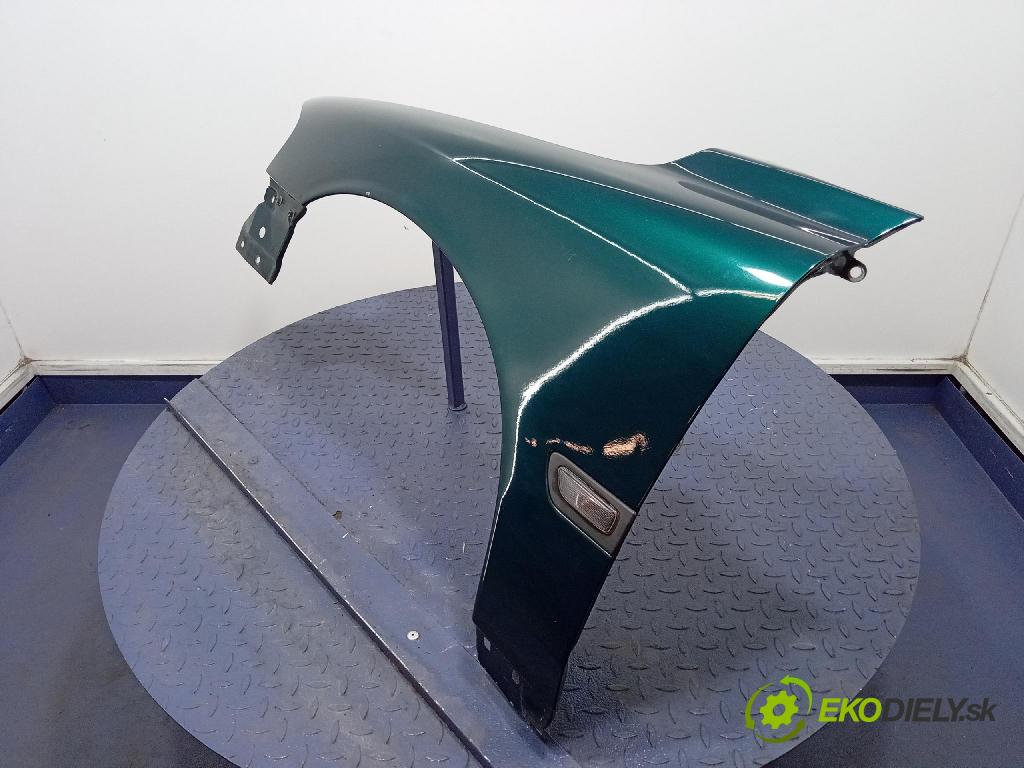 Volvo V70 2000 blatník Predné Vľavo: