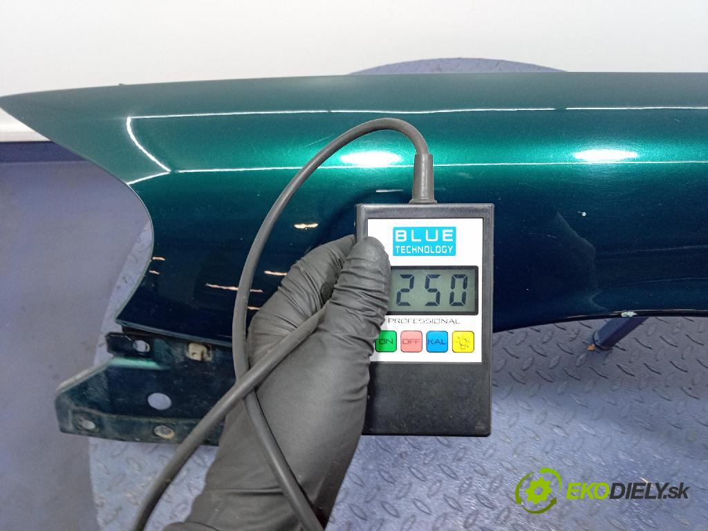 Volvo V70 2000 blatník Predné Vľavo: