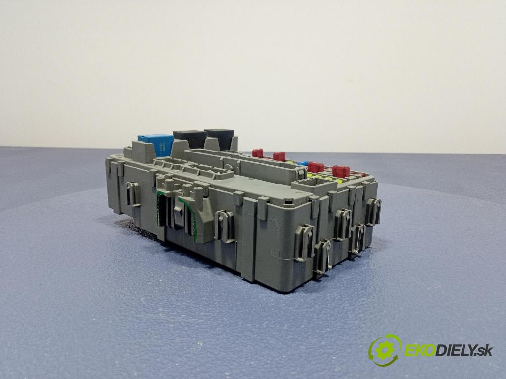 Honda Accord 2008 skříňka Pojistky 116RA-000008