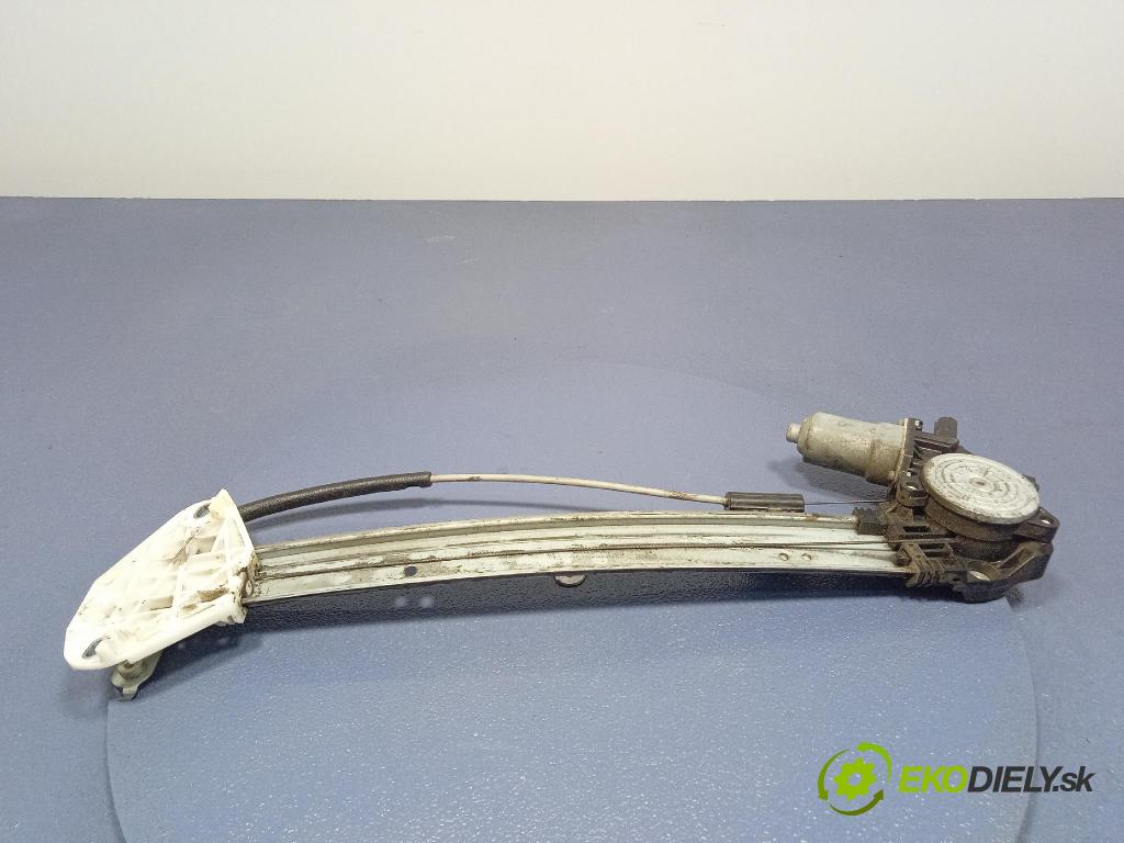 Honda Accord 2008 mechanizmus okna Okná: zad v pravo: