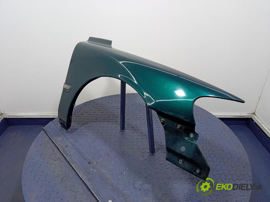 Volvo V70 2000 blatník Predné v pravo: