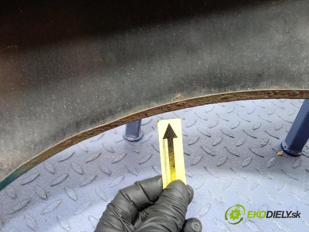 Volvo V70 2000 blatník Predné v pravo: 