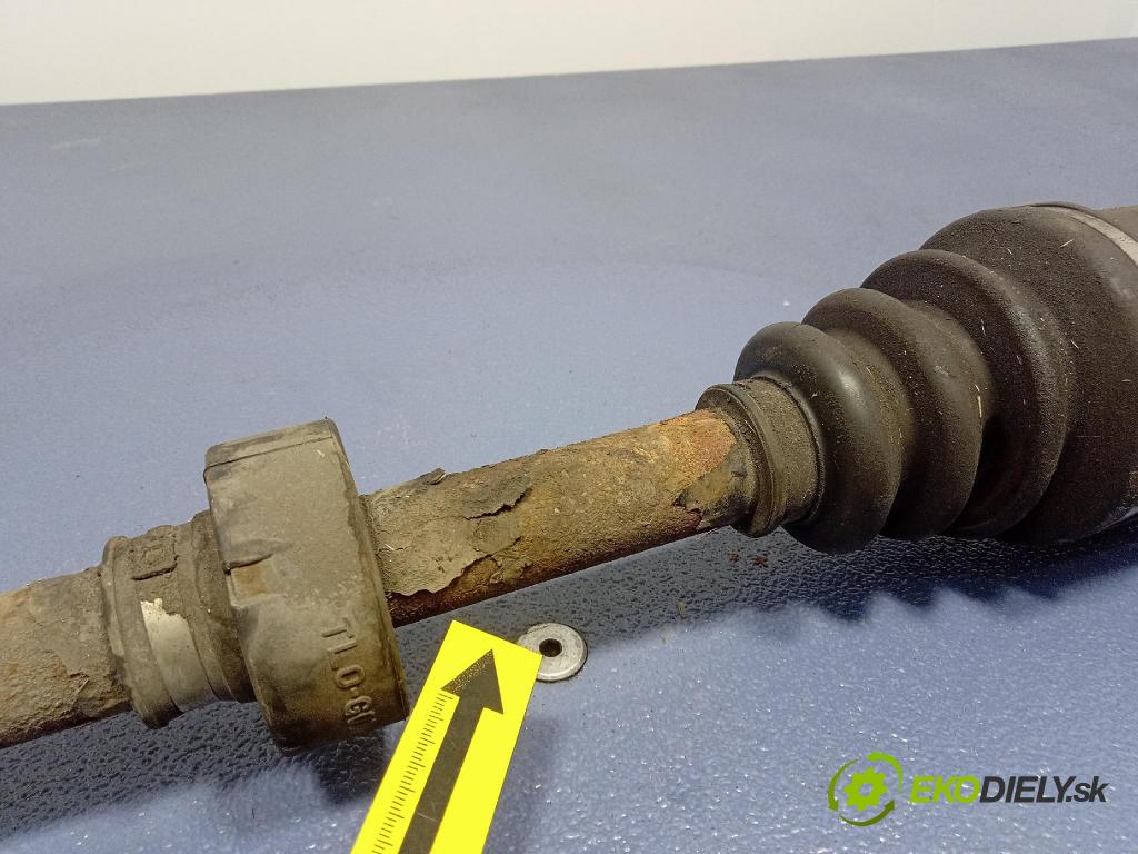 Honda Accord 2008 poloos Prava: Predné