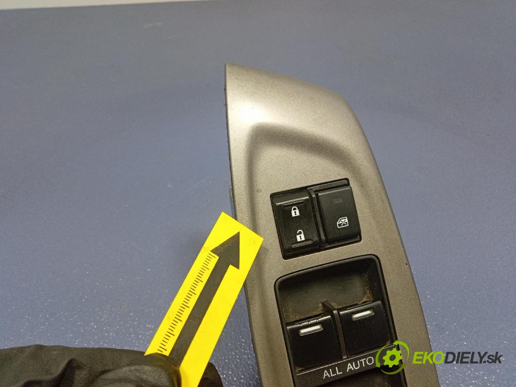 Honda Accord 2008 prepínač Okná: 35750-TL0-G11