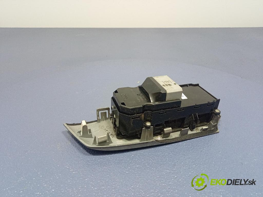 Honda Accord 2008 prepínač Okná: 35750-TL0-G11