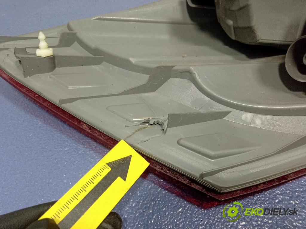 Honda Accord 2008 svetlo / reflektor zad Prava: Vonkajsia: P8050R