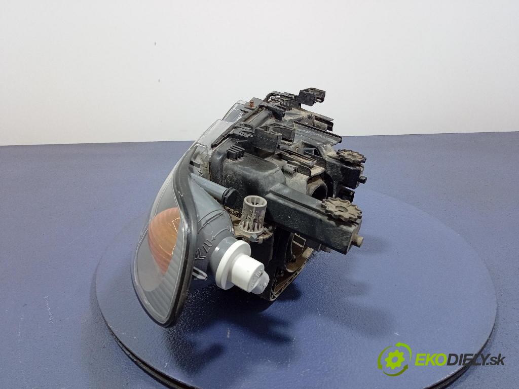 Bmw Seria 3 2003 Reflektor: Vľavo: 6901969