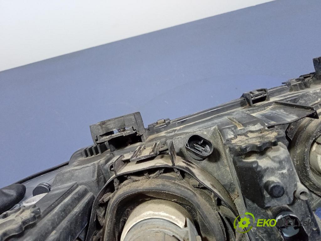 Bmw Seria 3 2003 Reflektor: Vľavo: 6901969