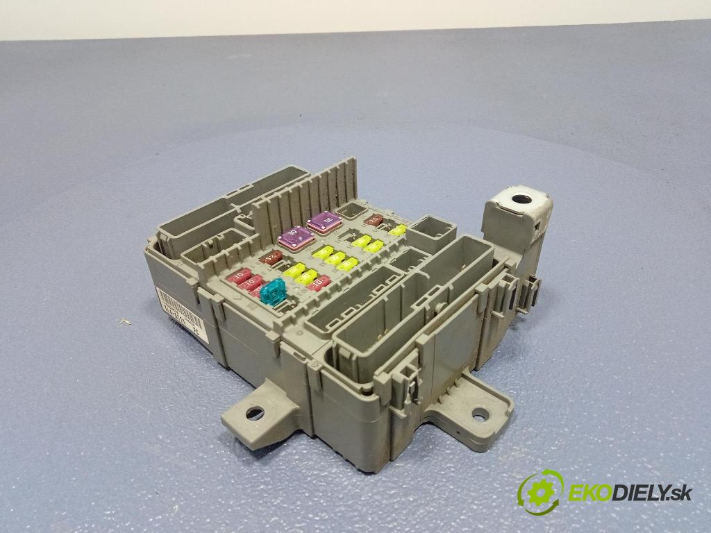 Honda Accord 2008 skrinka Poistky: TL4-G111