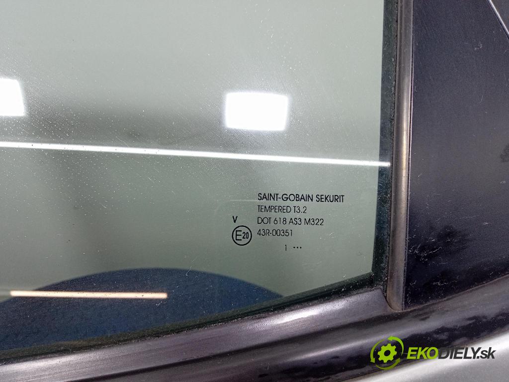 Hyundai Ix20 2011 dvere zad Vľavo: