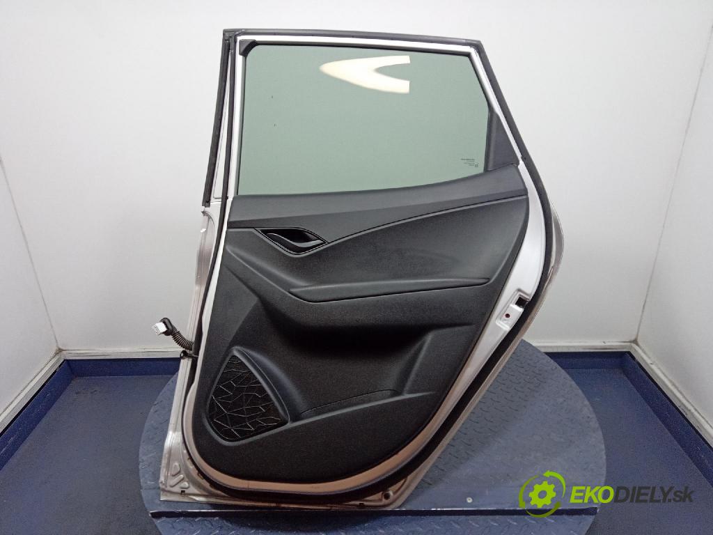 Hyundai Ix20 2011 dvere zad pravé 