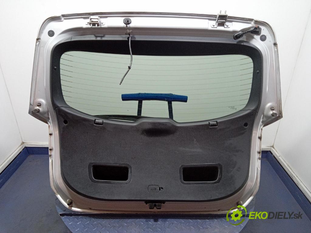 Hyundai Ix20 2011 zadna dveře kufra: kufra: 