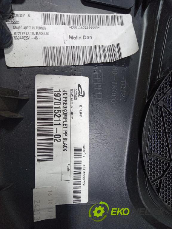 Hyundai Ix20 2011 Tapacír: dveře před Práva: 82360-1K000