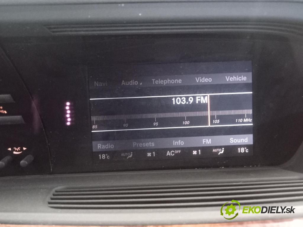 Mercedes S-klasa 2011 Zobrazit: Rádio: / GPS A2219008301
