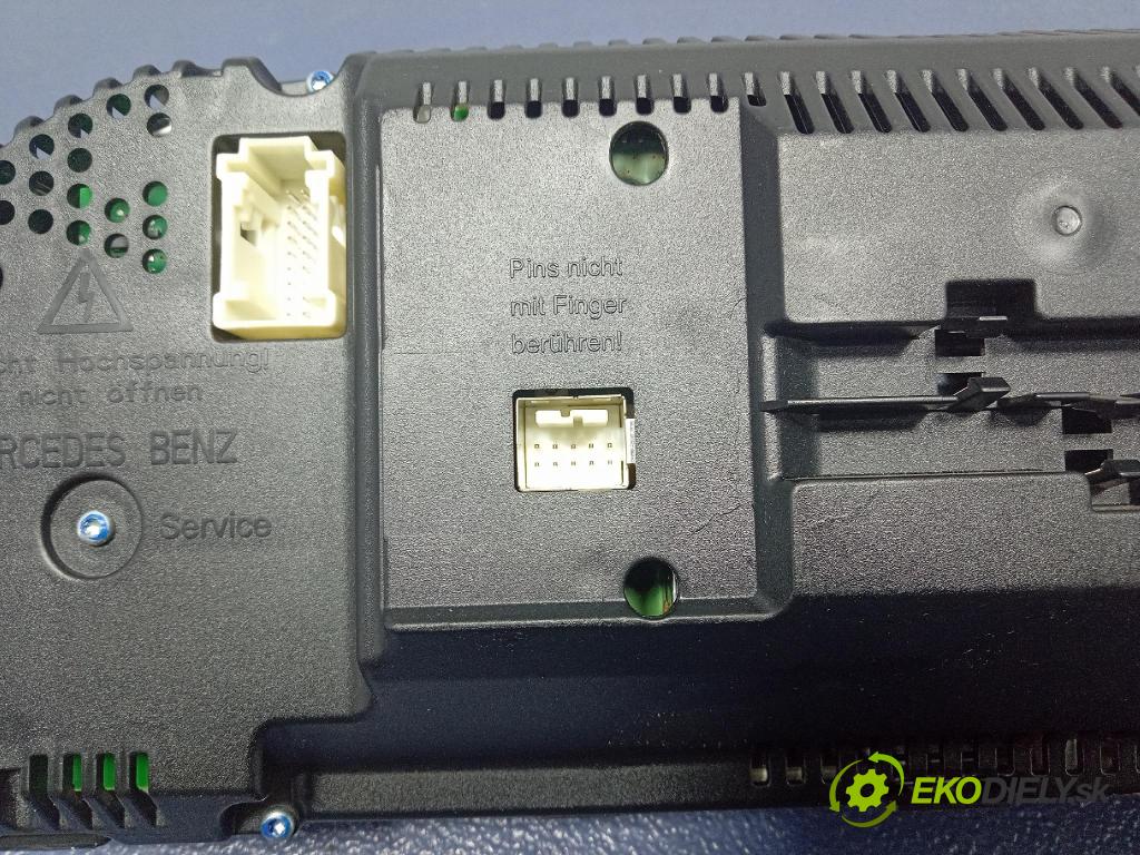 Mercedes S-klasa 2011 prístrojovka/ budíky A2219004203