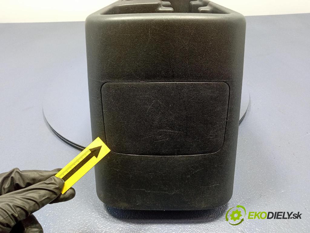 Hyundai Ix20 2011 tunel Stredný: 846101P000EQ