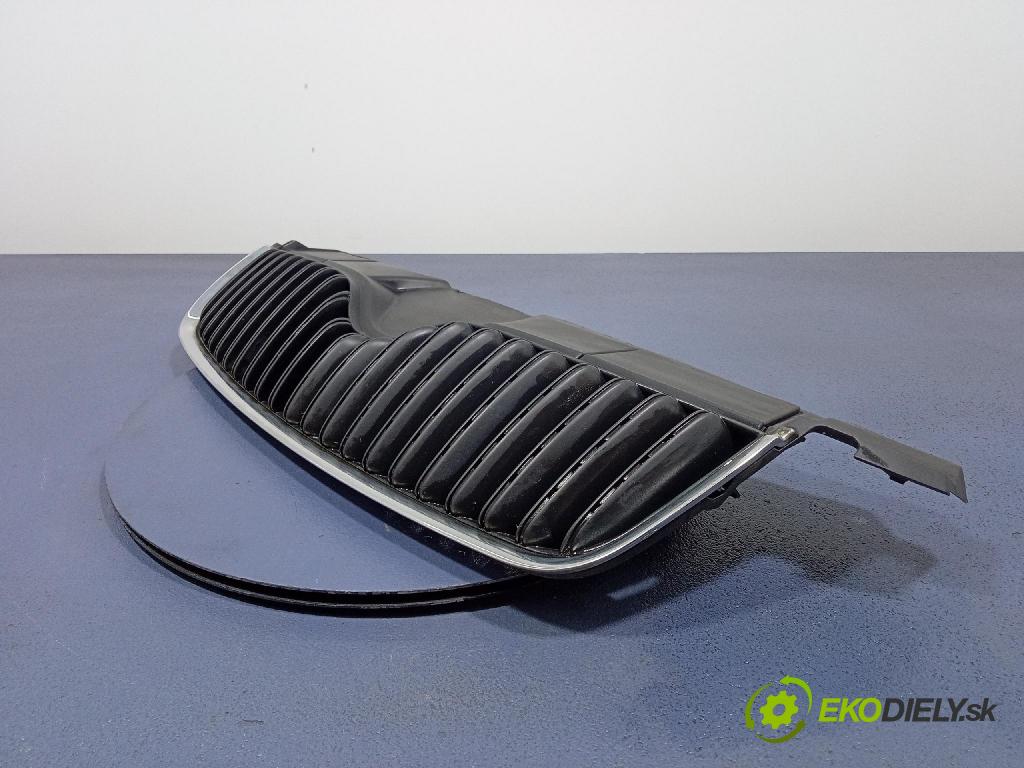Skoda Fabia 2007 miežka / Gril: 5J0853668A