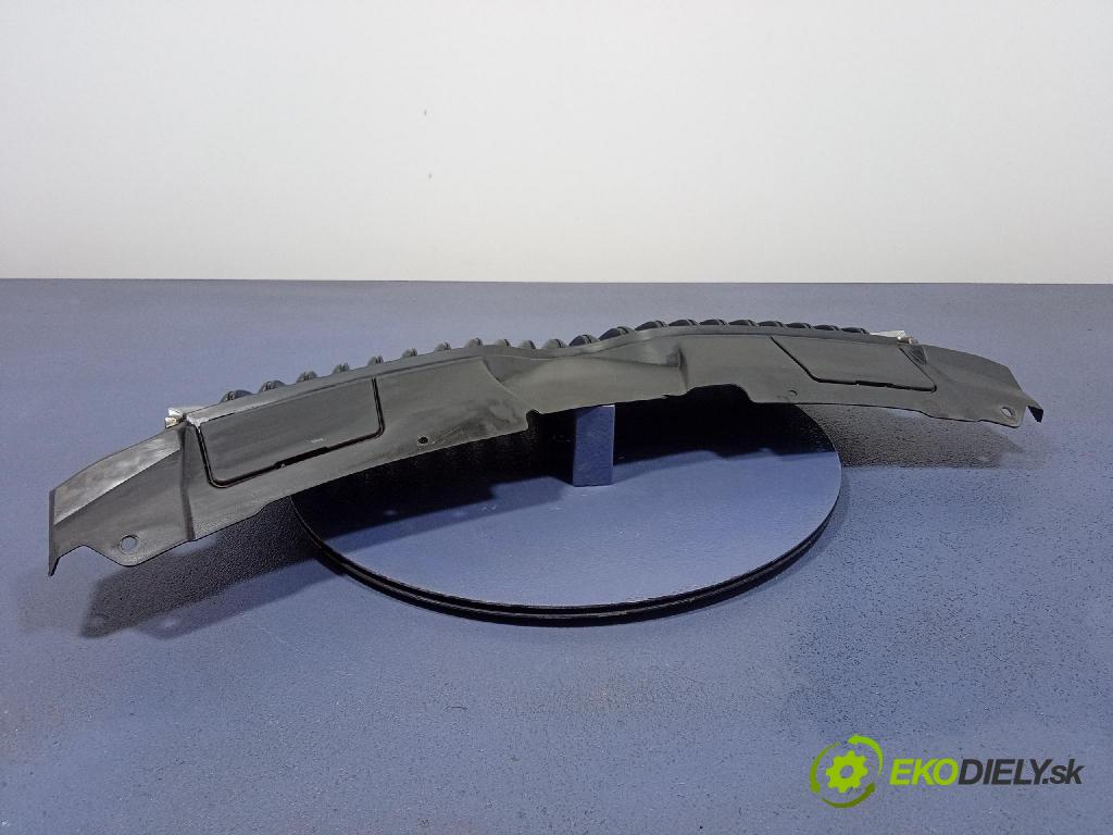 Skoda Fabia 2007 miežka / Gril: 5J0853668A