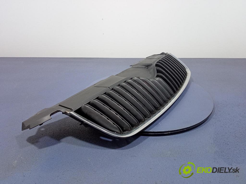 Skoda Fabia 2007 miežka / Gril: 5J0853668A