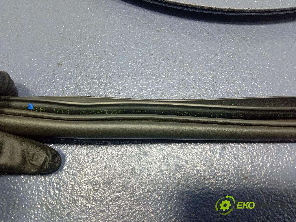 Hyundai Ix20 2011 Těsnění: dvere 