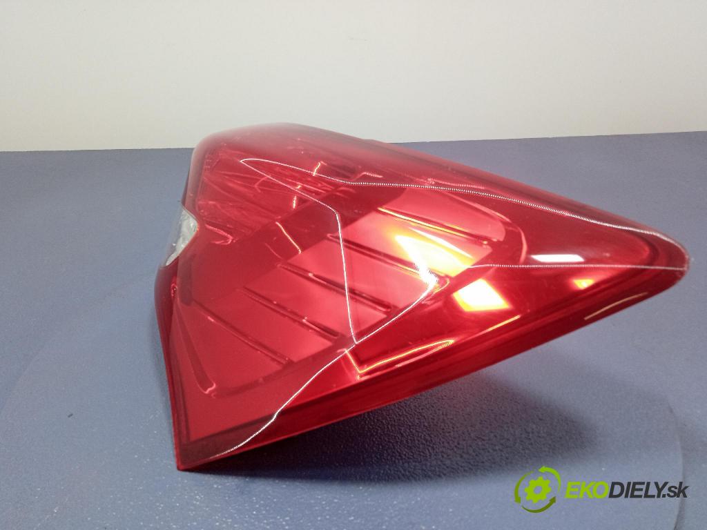 Hyundai Ix20 2011 svetlo / reflektor zad Prava: Vonkajsia: 92402-1K0