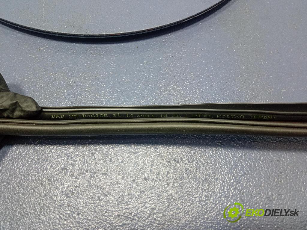 Hyundai Ix20 2011 Těsnění: dvere 