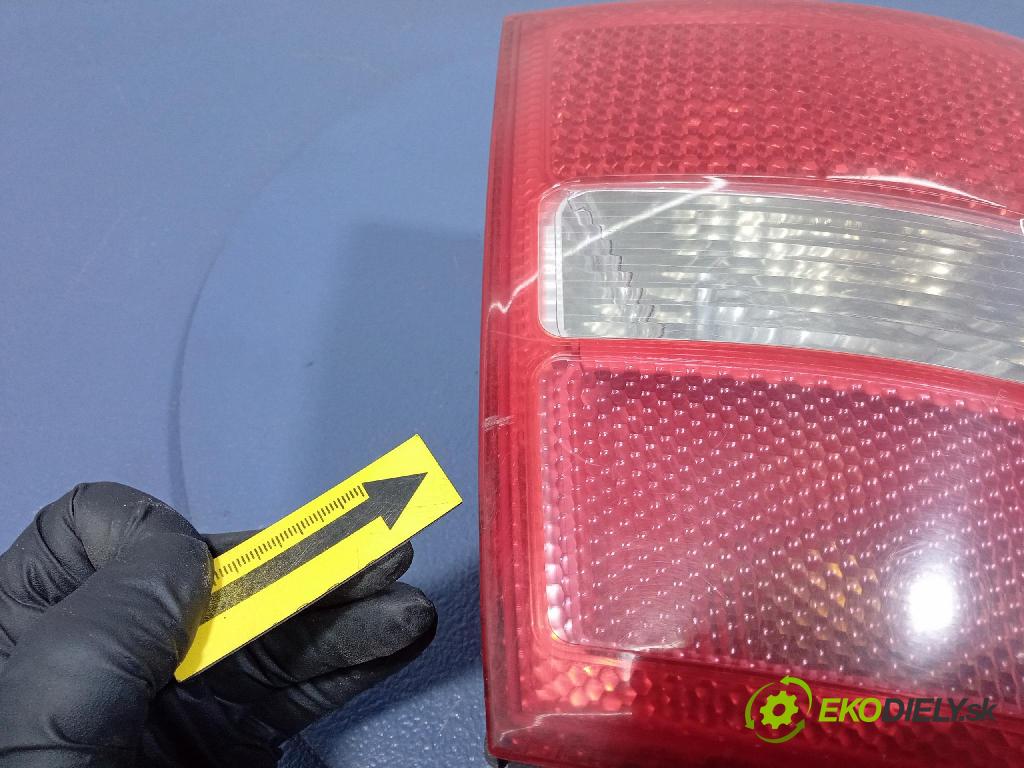 Audi A6 2001 svetlo / reflektor zad ľavá Vonkajsia: 4B9945095F