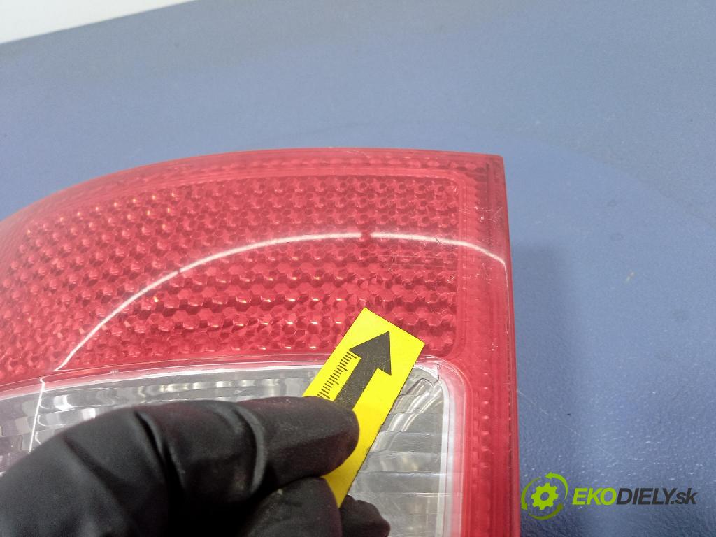 Audi A6 2001 svetlo / reflektor zad Prava: Vonkajsia: 4B9945096F