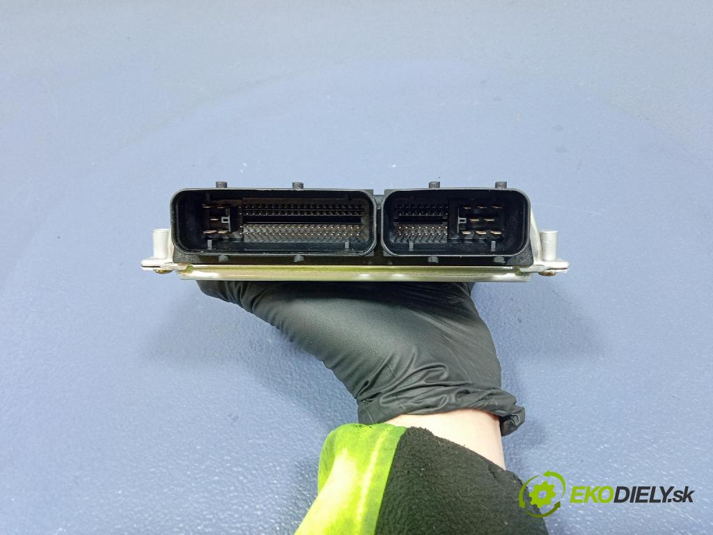 Audi A6 2001 riadiaca jednotka Motor: 4B0906018DB