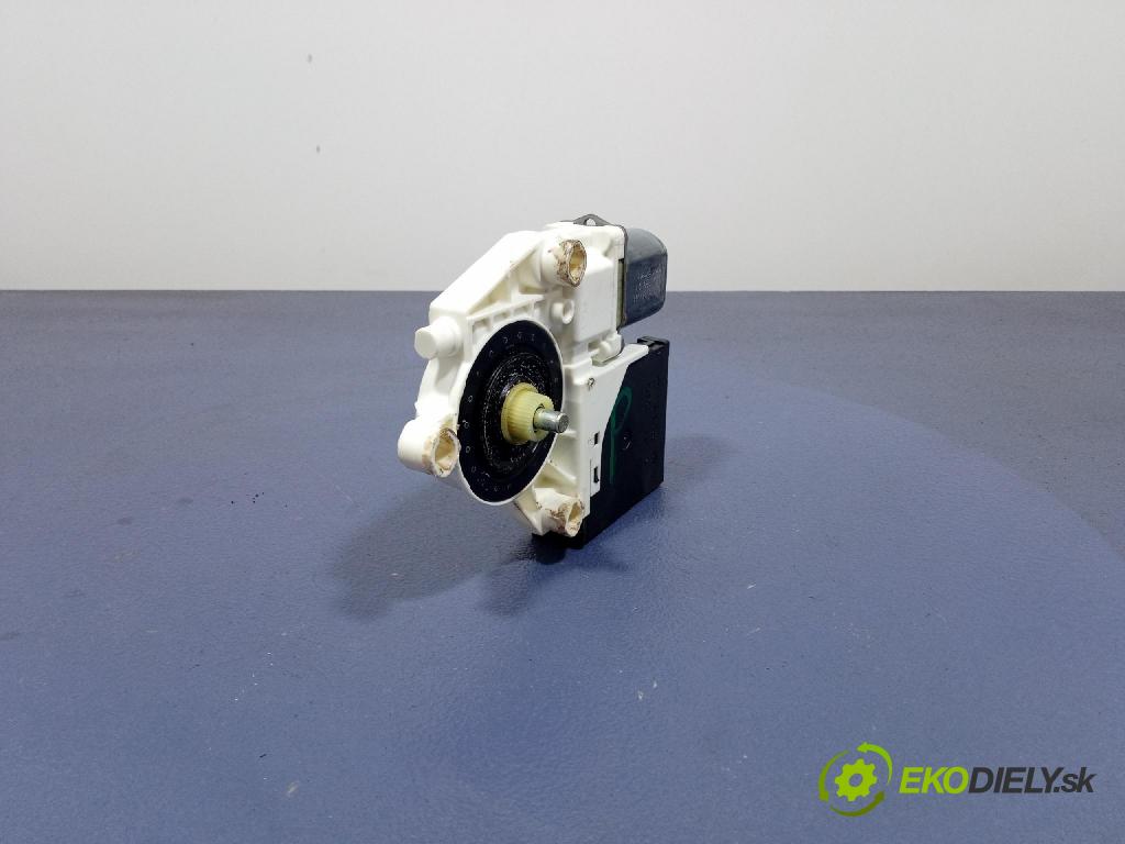 Vw Golf 2007 mechanizmus okna Okná: Predné v pravo: 1K4837402T