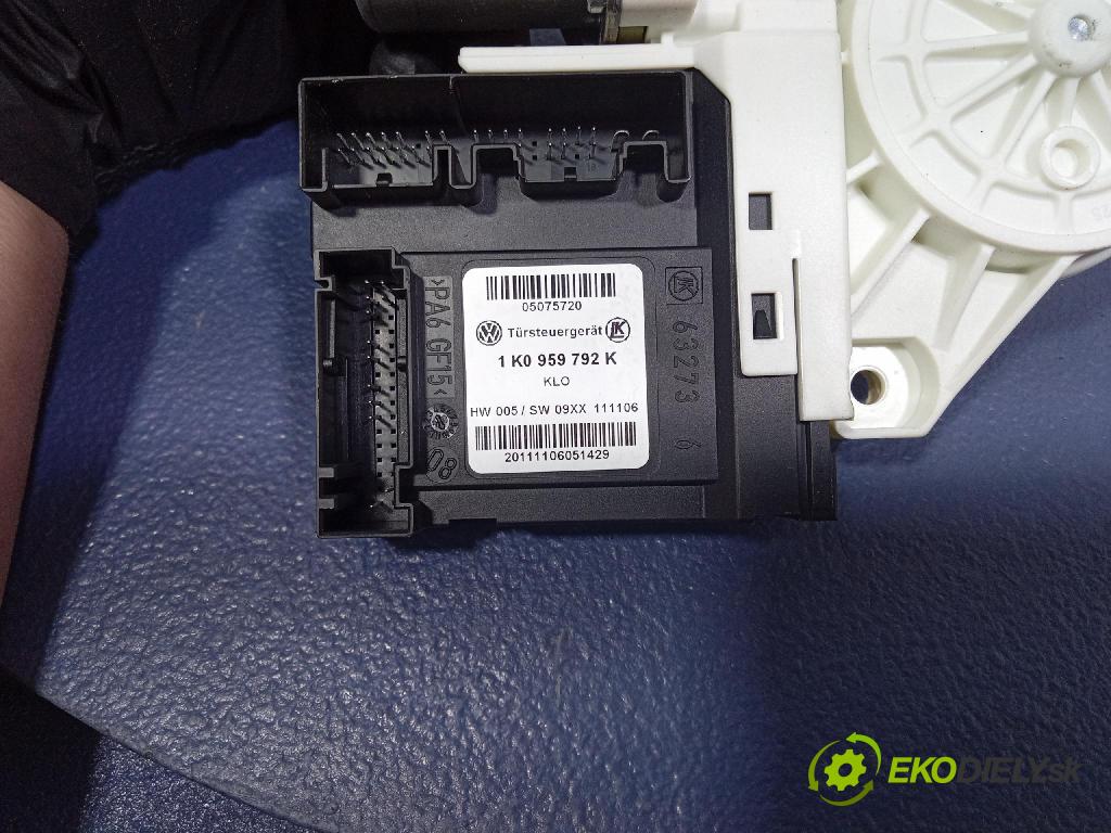 Vw Golf 2007 mechanizmus okna Okná: Predné v pravo: 1K4837402T
