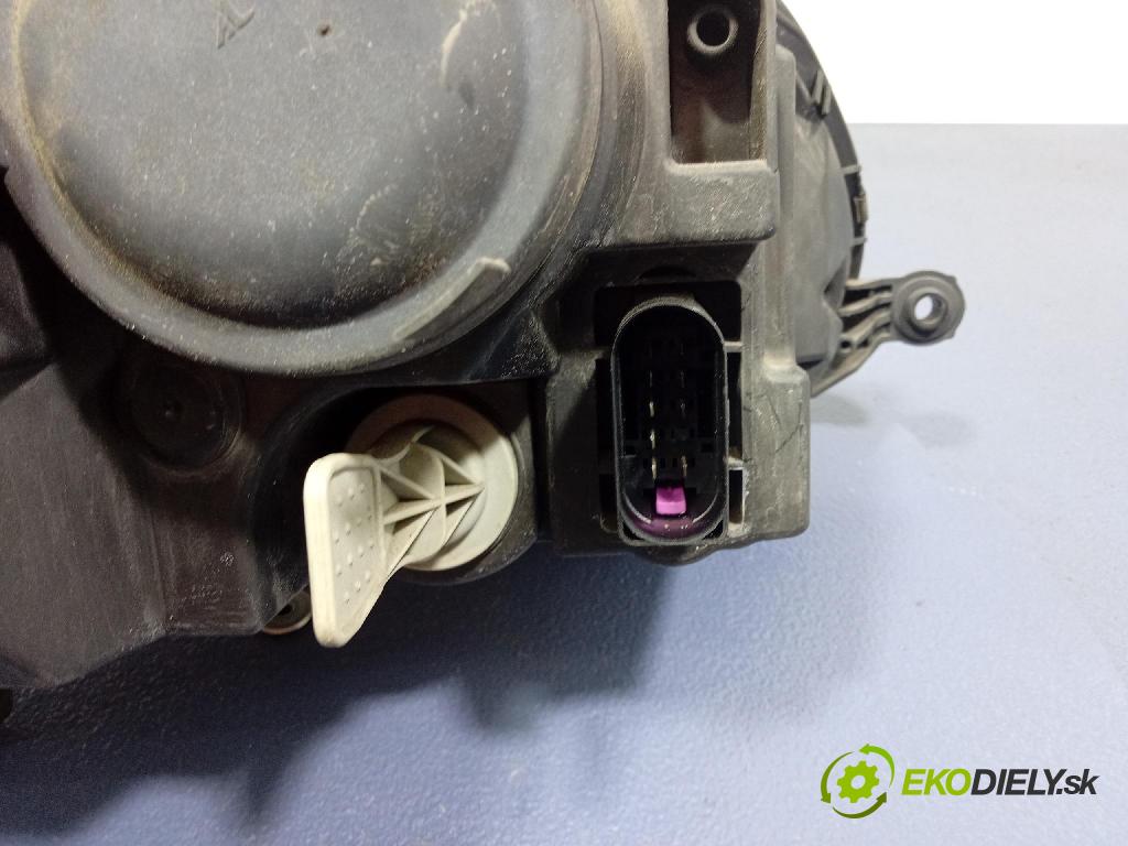 Vw Golf 2007 Reflektor: Vľavo: 1K6941005N