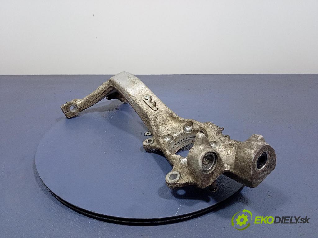 Audi A6 2001 náboj ľavá 4B3257G