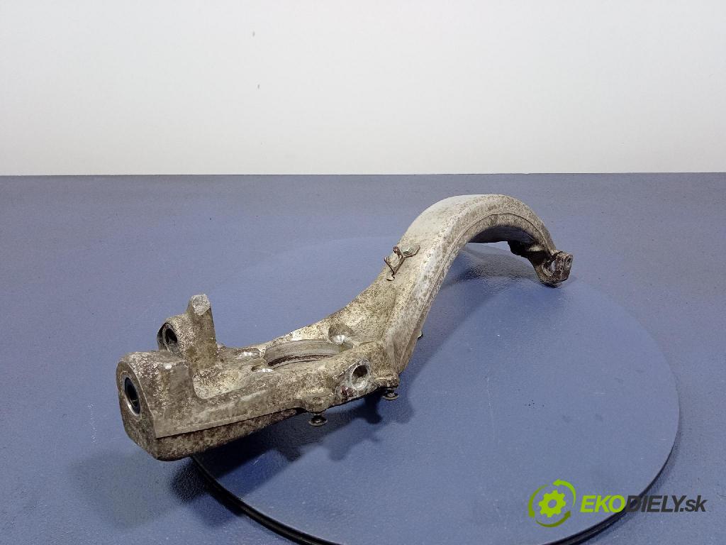 Audi A6 2001 náboj ľavá 4B3257G