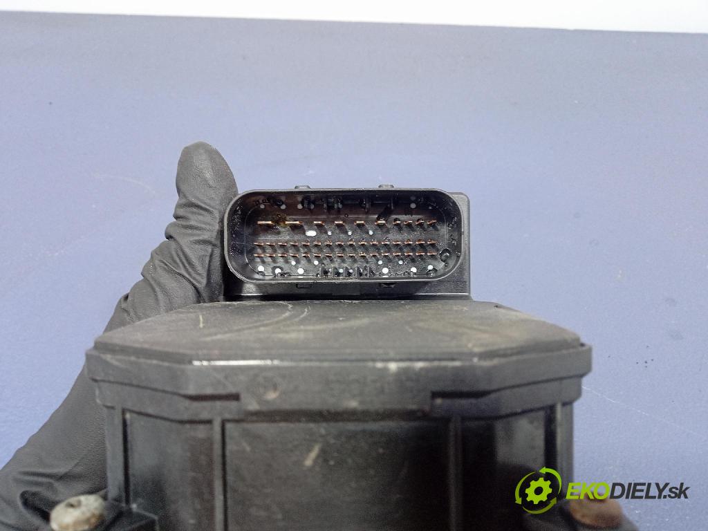 Audi A6 2001 čerpadlo ABS x 4B0614517G