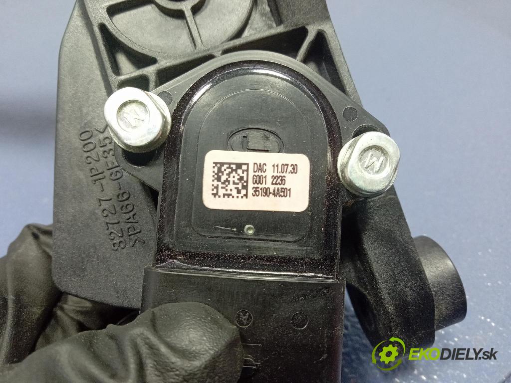 Hyundai Ix20 2011 pedal Plyn: 32727-1P200