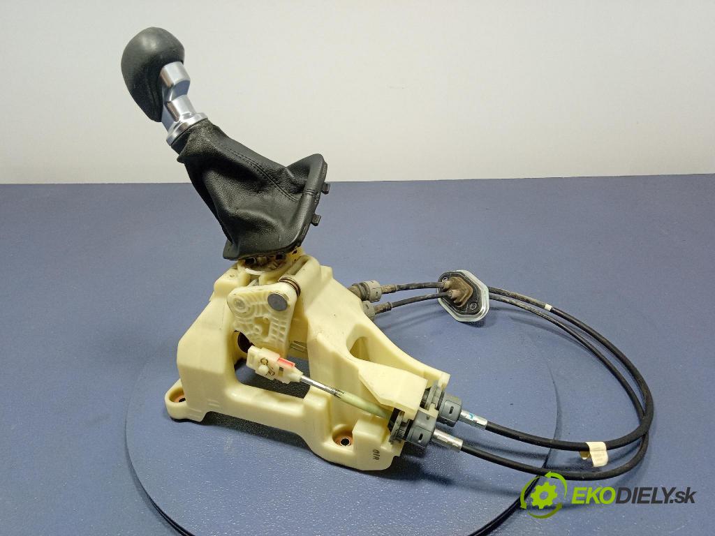 Hyundai Ix20 2011 Páka: Zmeny: 437001K150