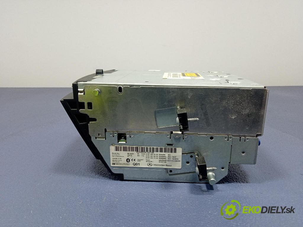 Mercedes S-klasa 2011 Radio I Navigácia: A2219027602