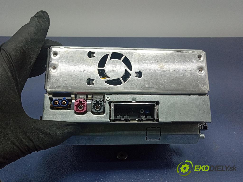 Mercedes S-klasa 2011 Radio I Navigácia: A2219027602