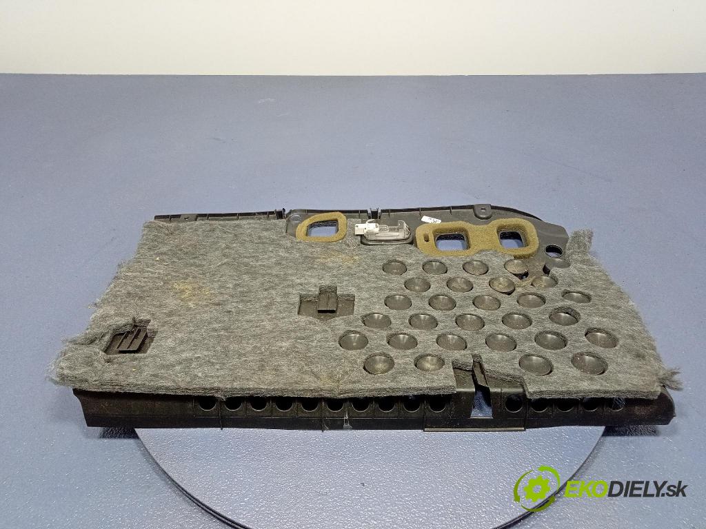 Mercedes S-klasa 2011 kryt Plast: Interiéry: A2216800236